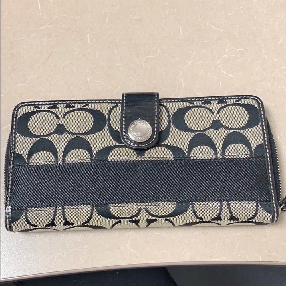 Coach wallet
